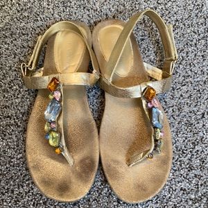 Libby Edelman Gold sandal. Size 9.5
